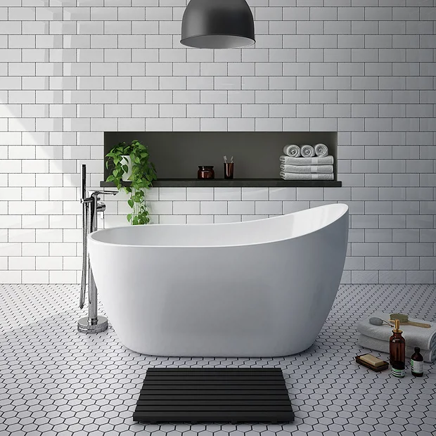 Toreno 1370 Small Modern Slipper Free Standing Bath 4 Toreno 1370 Small Modern Slipper Free Standing Bath - Image 2